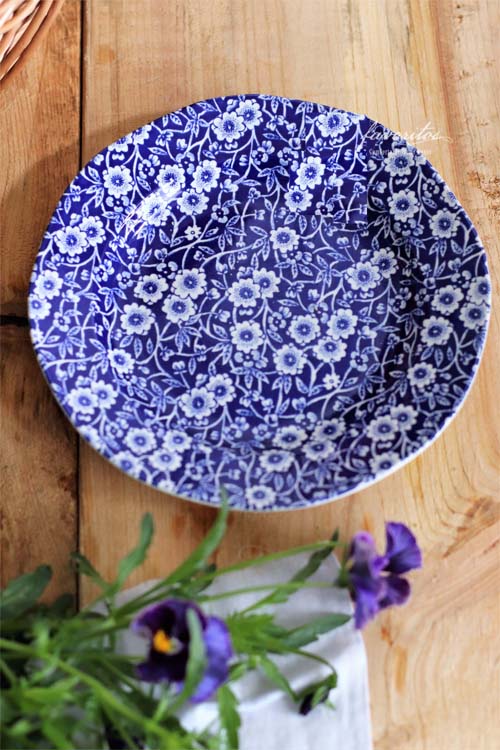 burleigh（バーレイ） ｜ブルーキャリコ プレート(L/M/S)