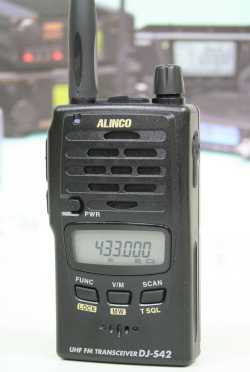 アルインコ DJ-S42】430MHz帯 ツール感覚ハンディFM ラジオショップ