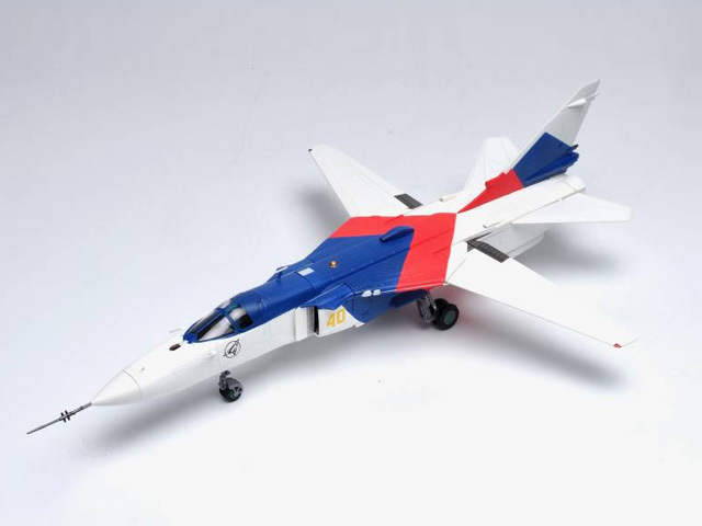 Calibre Wings(カリバ―ウイングス) 1/72 (ダイキャスト製) Su-24MR