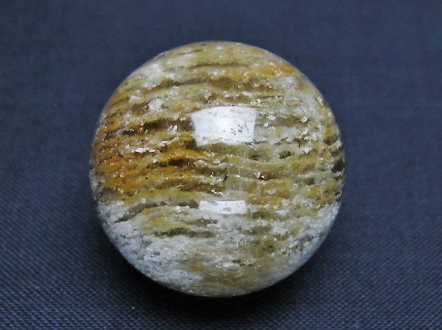 パワーストーン 天然石 赤ガーデンファントム水晶丸玉 28mm [T129-3048]