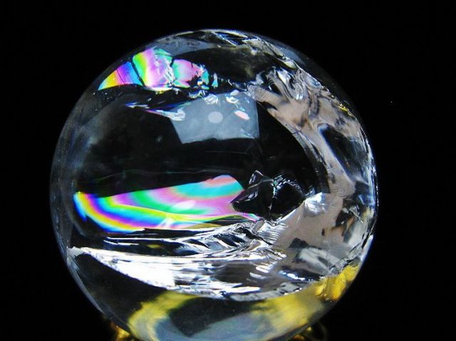 虹入りヒマラヤ水晶丸玉 24mm [T317-4146]