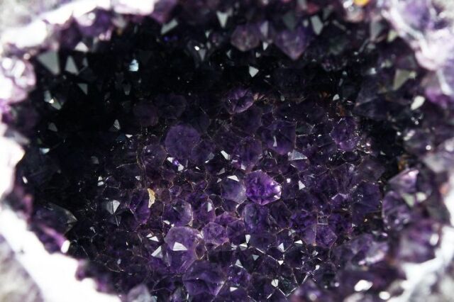 8.5Kgウルグアイ産 サークルジオード アメジストドーム[T466-1519]