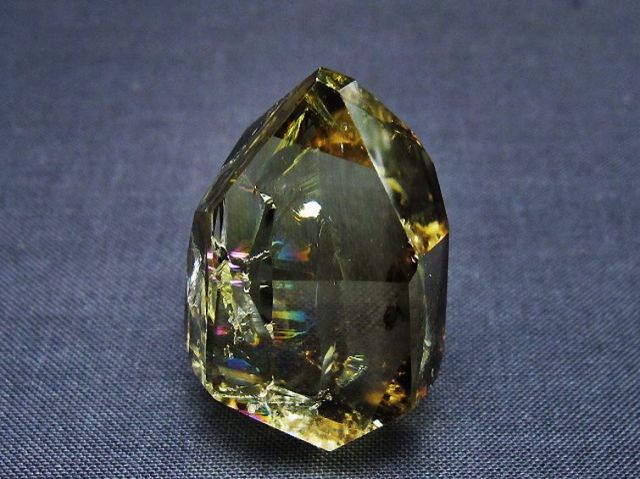 パワーストーン 天然石 虹入り黄水晶(シトリン)原石[T436-3042]