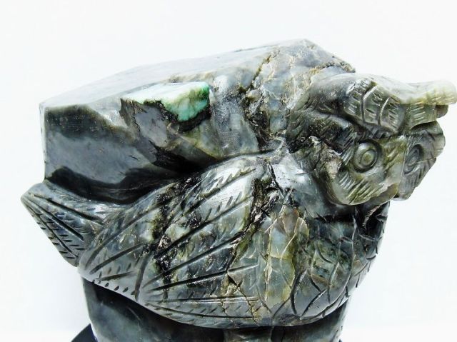 2.6Kgパワーストーン 天然石 エメラルド 手彫り フクロウ 置物[T583-1140]