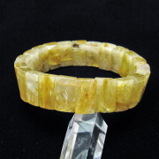 ルチルクォーツは財運や金運を強力に集めるとされる｜銀座東道天然石専門店