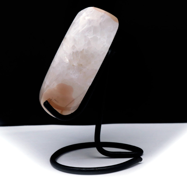 メノウ 月型 台付き 置き物 ブラジル産 アゲート 197g 瑪瑙 水晶