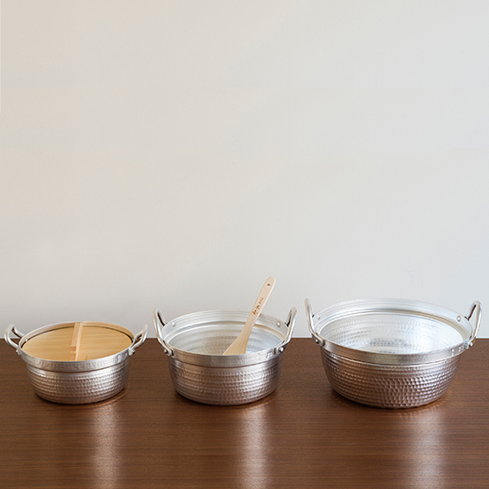 アルミ打出し段付き鍋