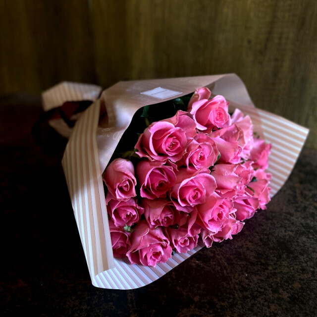 プロポーズの花束 【21本のバラの花束－あなただけに尽くします－pink