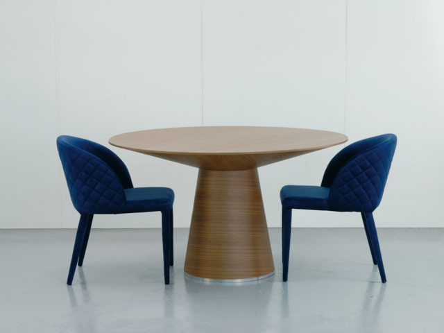 HOLD chair ホールドチェア moda en casa モーダエンカーサ／椅子