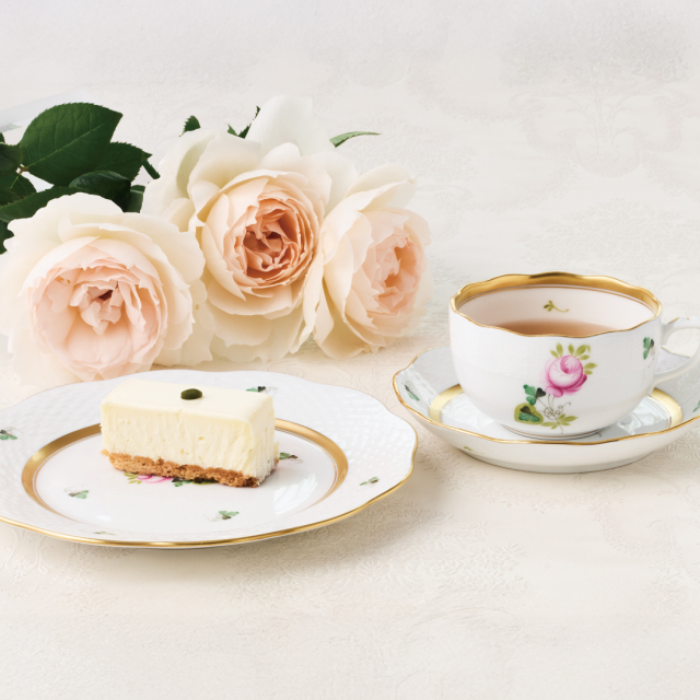 予約商品＊ [ウィーンの薔薇・ゴールド] ティーカップ＆ソーサー ※2026