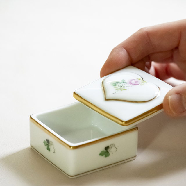 ウィーンの薔薇・シンプル] スクエアボックス ハートフレーム