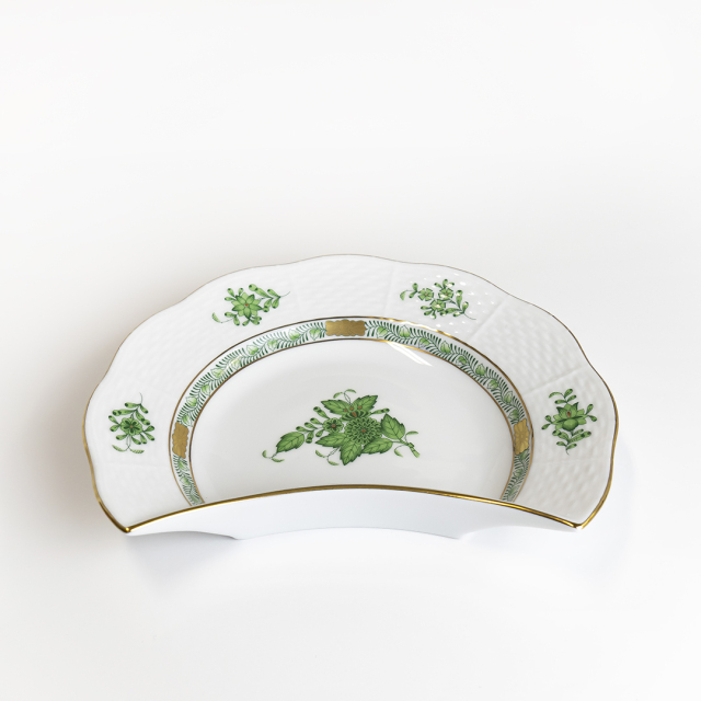 アポニー・グリーン] クレセントディッシュ