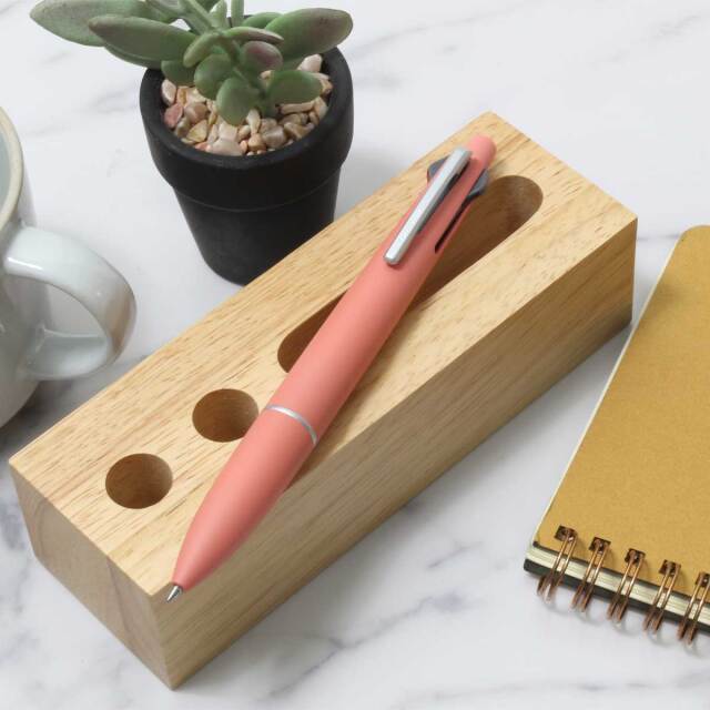 三菱鉛筆（UNI） 多機能ペン2024年限定 ジェットストリーム MSXE-LS-05