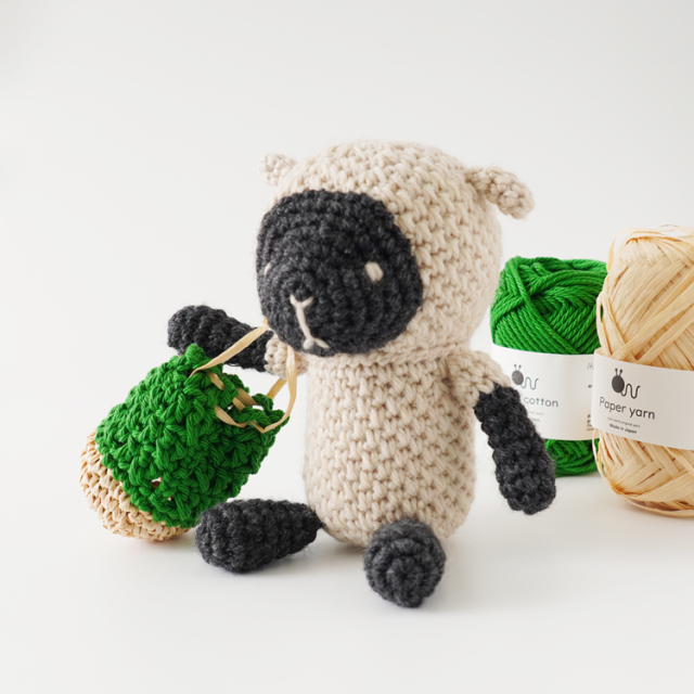 編み物キット #8-12S 頭がまん丸羊さんのあみぐるみ 手編み糸と生地