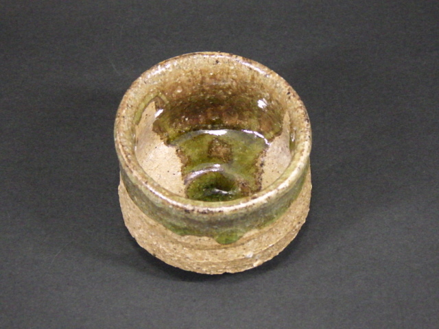 大迫みきお(常滑焼灰釉ぐい飲み)