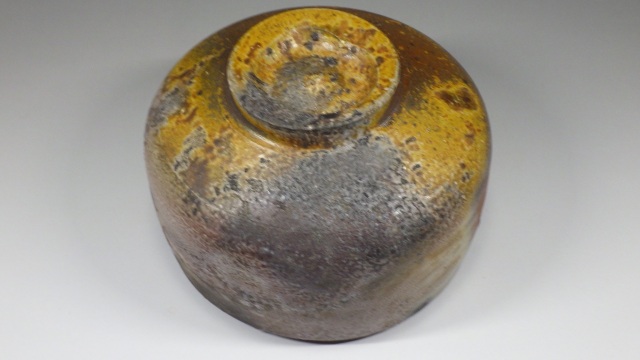 故作家三村陶伯（備前桟切り抹茶茶碗）