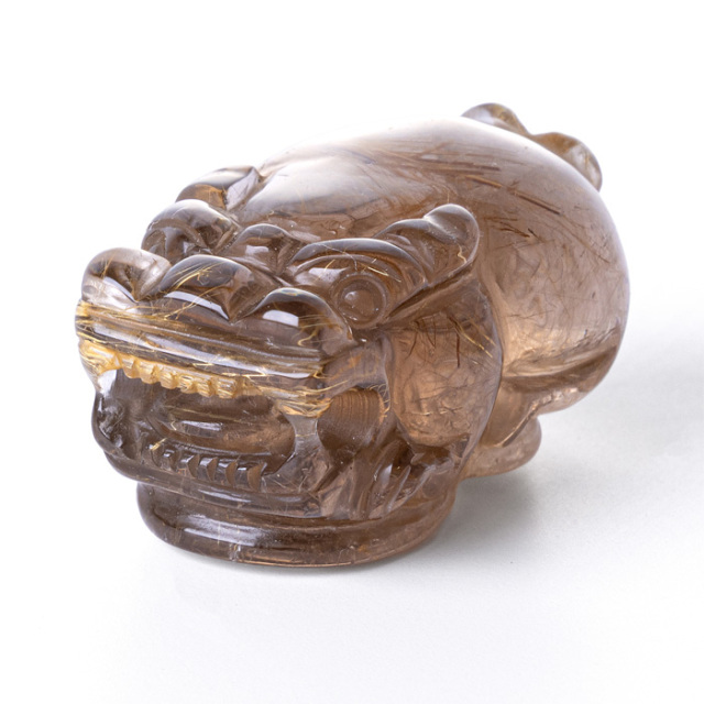 水晶彫刻 貔貅（ヒキュウ） （ルチルクォーツ／ブラジル産） No.101