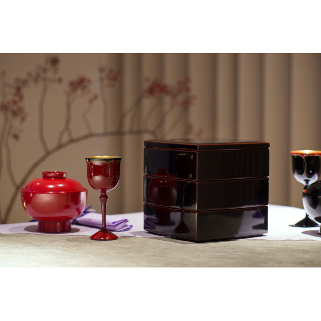 胴張三段重箱 古代朱内黒 6寸 木製 漆塗りお重箱 漆器の井助