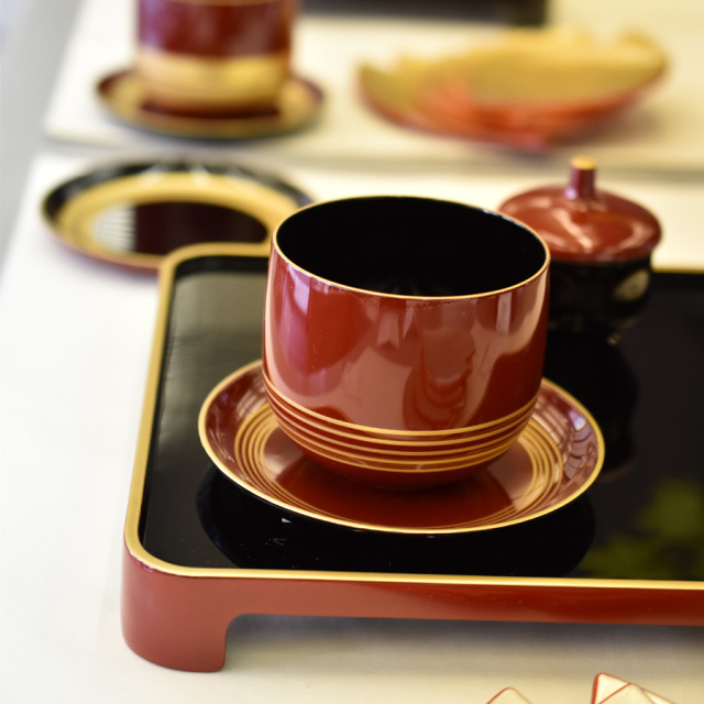 KINSEN ミニボウル isukeブランド 漆塗りの蓋付き小鉢 漆器の井助