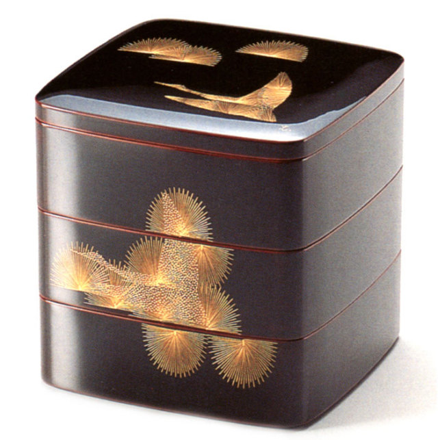 合口胴張三段重箱 溜内朱 沈金 松に鶴 6寸 漆塗りお重箱 10-14807