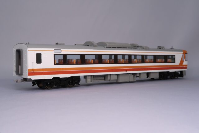 キハ183-500 新特急色