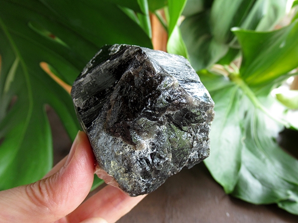 モリオン原石の通販/高品質天然黒水晶販売 | 天然石専門店【鬮石】 長石