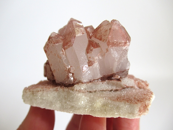 リチウム レッドファントム 水晶 クラスター 原石 | 天然石専門店【鬮石】