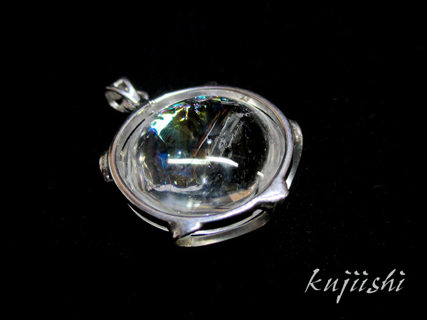 高品質】 天然水晶 レインボー（虹入り）クォーツ ペンダントトップ