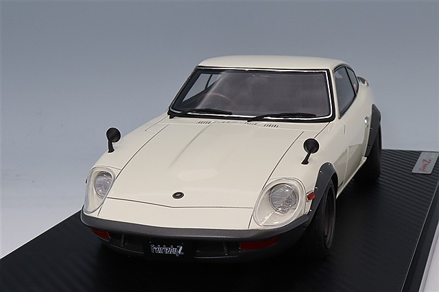 イグニッションモデル 1/18 日産 スカイライン 2000 GT-ES (C210