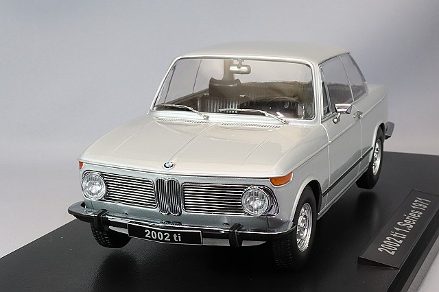京商 1/18 BMW 2002 ターボ (シルバー)