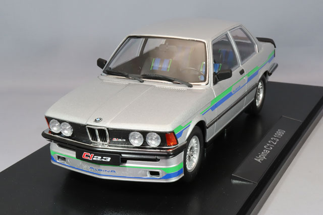 KKスケール 1/18 BMW 2002 アルピナ 1974 ホワイト