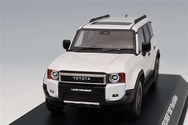 京商 1/43 トヨタ ランドクルーザー 70 スーパーホワイト II