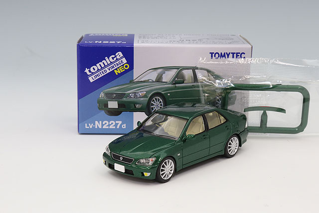 トミカリミテッドヴィンテージ NEO 1/64 トヨタ アルテッツァ RS200 Z