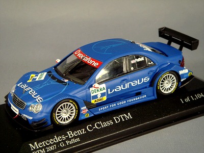 ミニチャンプス 1/43 メルセデスベンツ Cクラス 'Laureus' AMG 2007