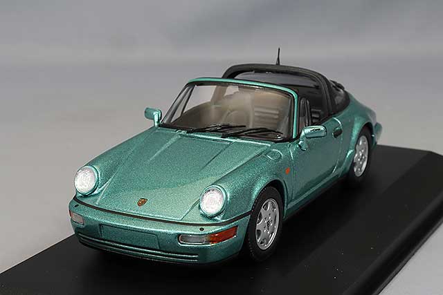 ミニチャンプス 1/43 ランボルギーニ ムルシエラゴ LP640 2006