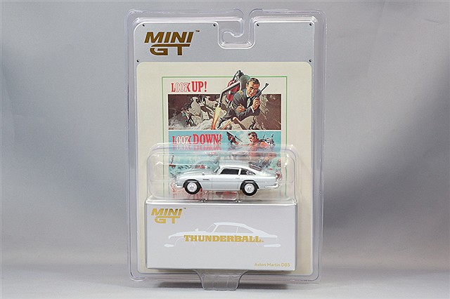 TSM ミニGT 1/64 ロータス エスプリ ターボ ホワイト 