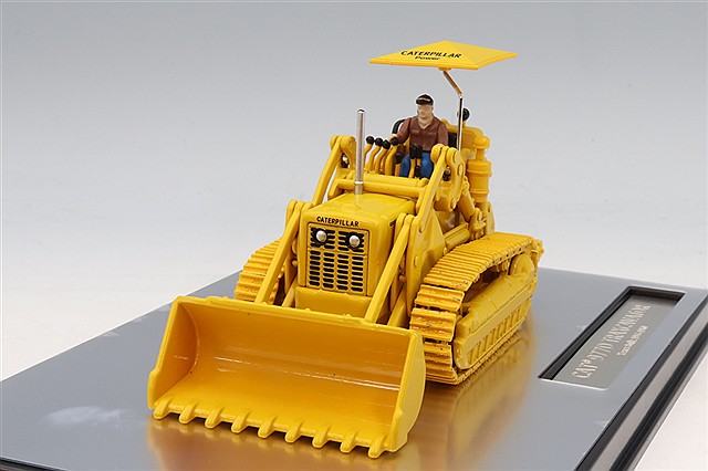 ダイキャストマスター 1/87 CAT D5 LGP ブルドーザ