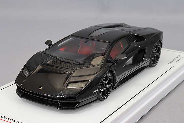 ブラゴ 1/24 ランボルギーニ カウンタック LPI800-4 ホワイト