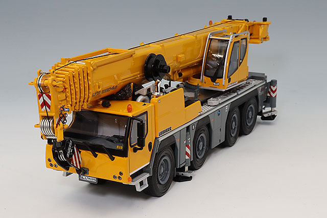 ダイキャストマスター 1/50 Cat D10T2 トラックタイプ トラクター