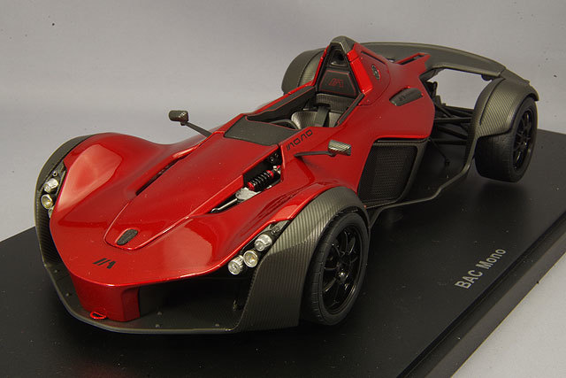 オートアート コンポジット 1/18 BAC モノ メタリックレッド