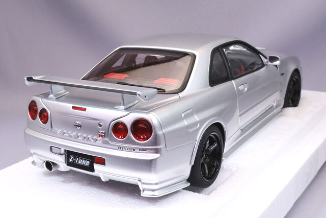 オートアート コンポジット 1/18 ニスモ R34 GT-R Z-tune シルバー