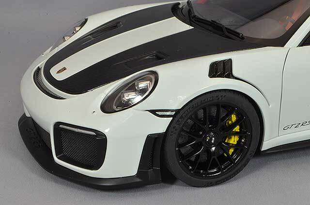 オートアート コンポジット 1/18 ポルシェ 911 (991.2) GT2 RS