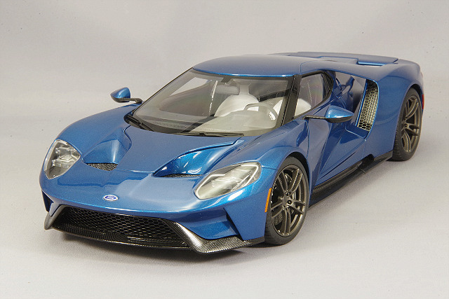 オートアート コンポジット 1/18 フォード GT 2017 メタリックブルー