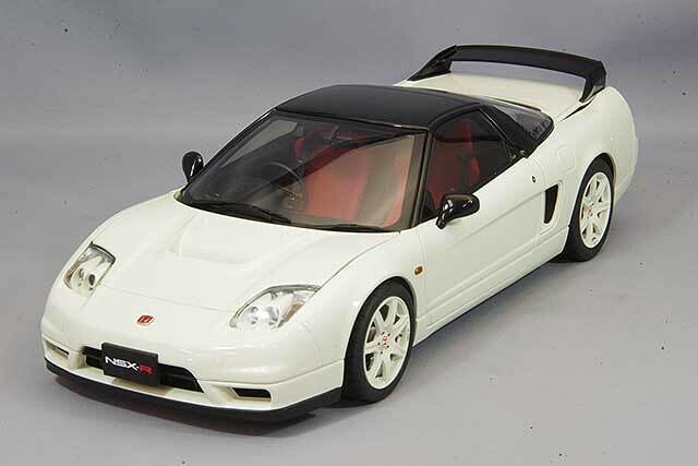 オートアート コンポジット 1/18 ホンダ NSX-R (NA2) チャンピオン