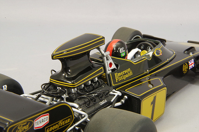 オートアート コンポジット 1/18 ロータス 72E 1973 F1 #1 E