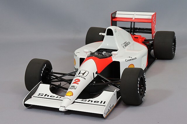 オートアート コンポジット 1/18 マクラーレン ホンダ MP4/6 1991 F1