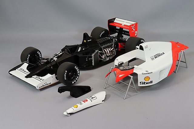 オートアート コンポジット 1/18 マクラーレン ホンダ MP4/6 1991 F1