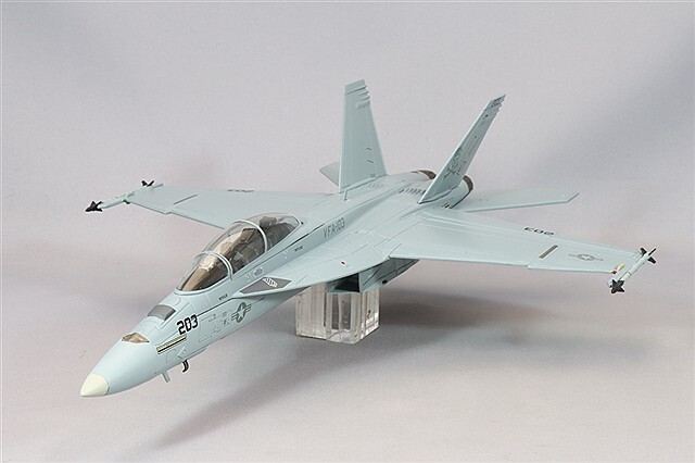ホビーマスター 1/72 F/A-18F スーパーホーネット VFA-103 ジョリー