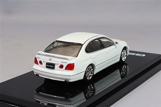 ホビージャパン 1/64 レクサス GS430 ホワイトパール