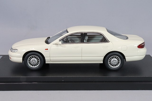 ハイストーリー 1/43 マツダ アンフィニ MS-8 2.5 タイプ X (1992